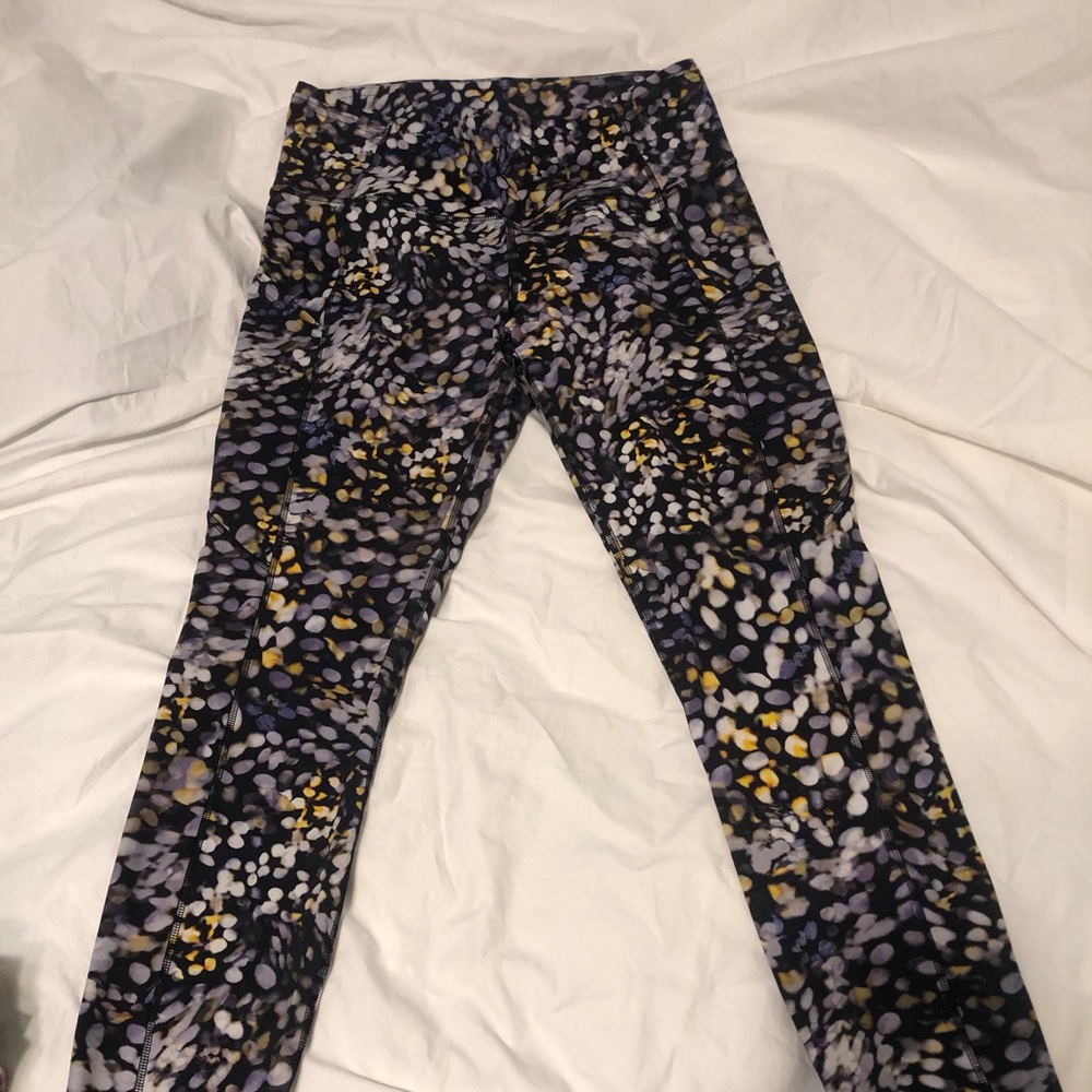 Lululemon Fast and Free leggings like new Sz 8